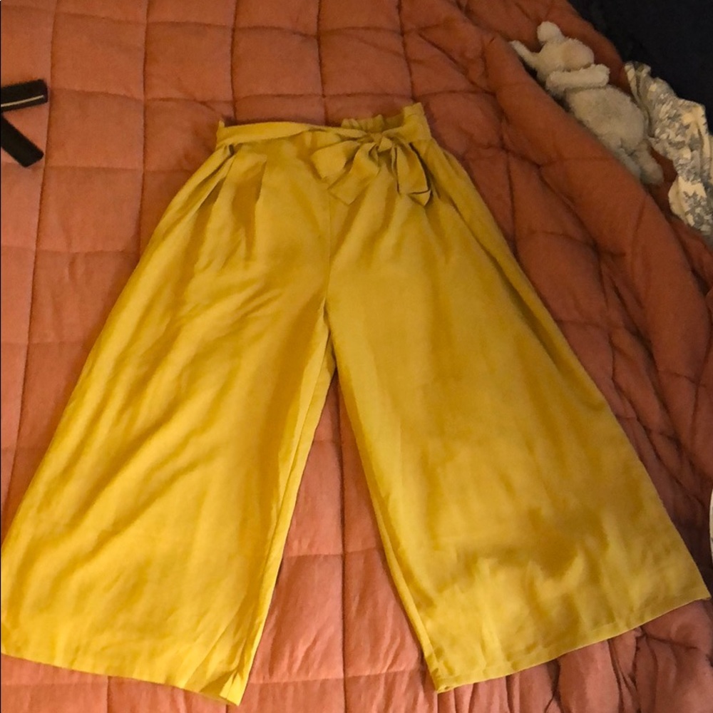 Mustard yellow wide leg trouser